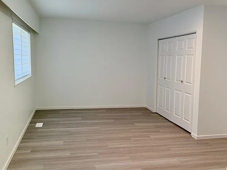 10551 Gilbert Rd — Photo 7