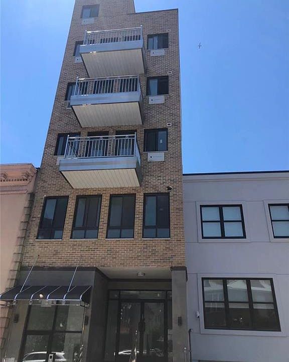 1st image of 982 50th St #3A