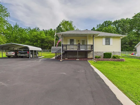 506 Walnut St, Flippin, AR 72634