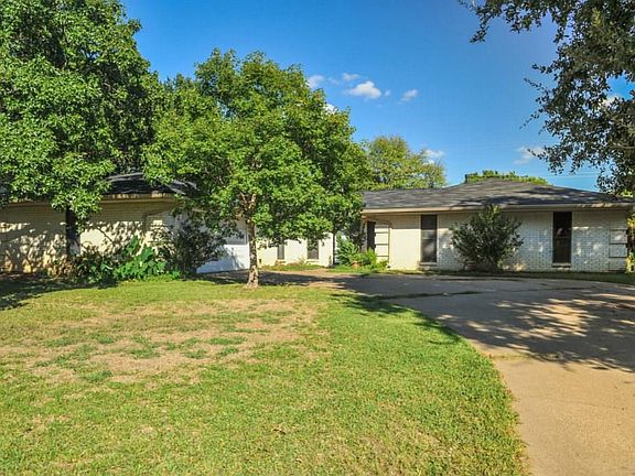 4th image of 4001 Sundown Dr