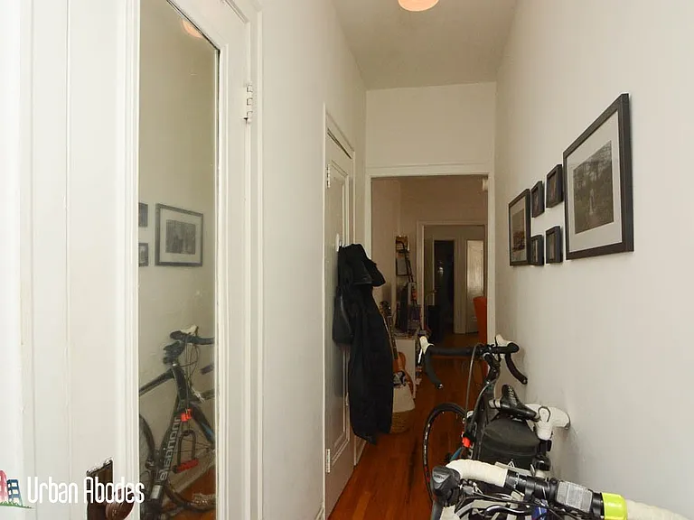 1933 W Crystal St #2AC — Photo 19