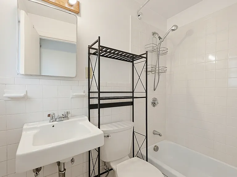 36-38 Albion St #1 — Photo 13