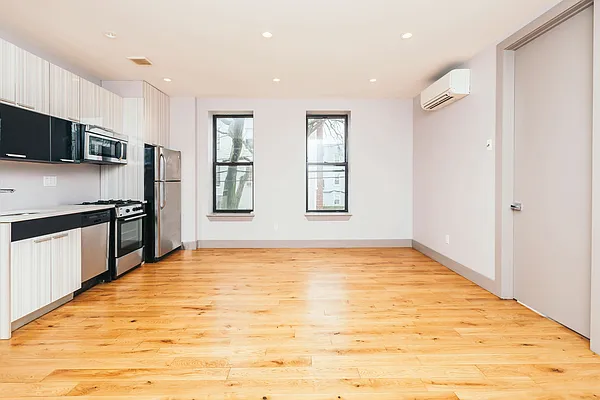 Rented by Nooklyn NYC LLC | media 25