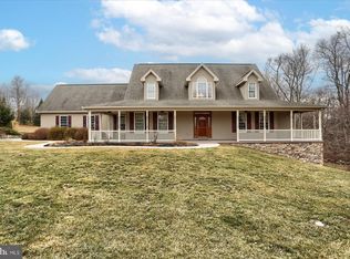 210 S Grantham Rd, Dillsburg, PA 17019