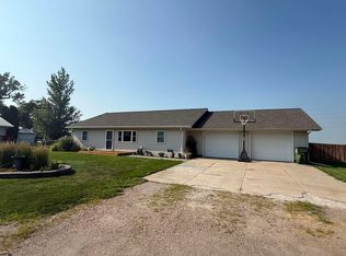 233 W Bronco Rd, Hershey, NE 69143