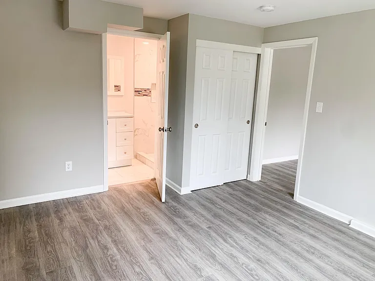108 Tenney Ct — Photo 30