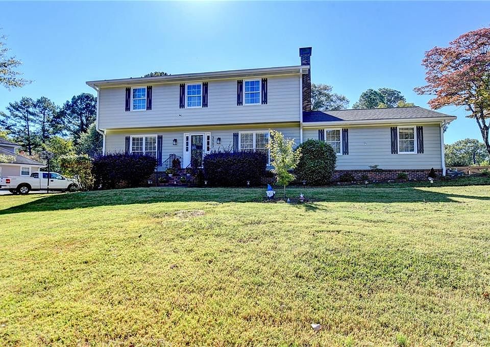1st image of 3507 Honeycomb Dr SE