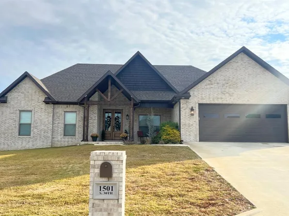 1501 S 30th St, Paragould, AR 72450