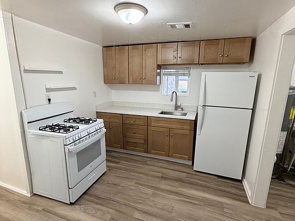 2nd image of 4769 W Ellsworth Ave