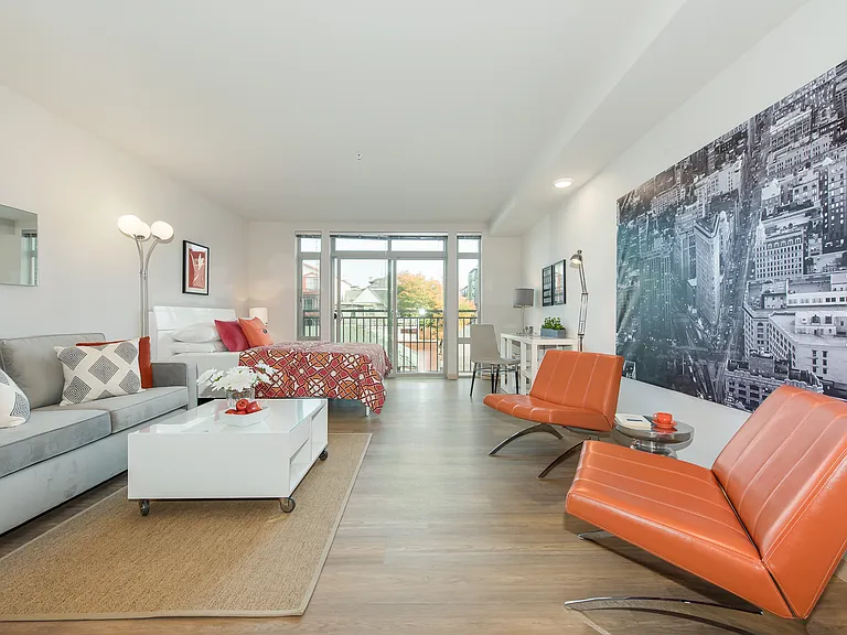 Zephyr Apartments — Photo 104