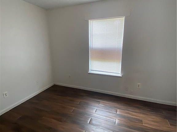 4th image of 3617 Crestbrook Ct APT 2