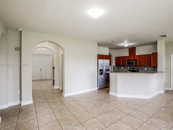 5th image of 20365 SW 129th Avenue Dr