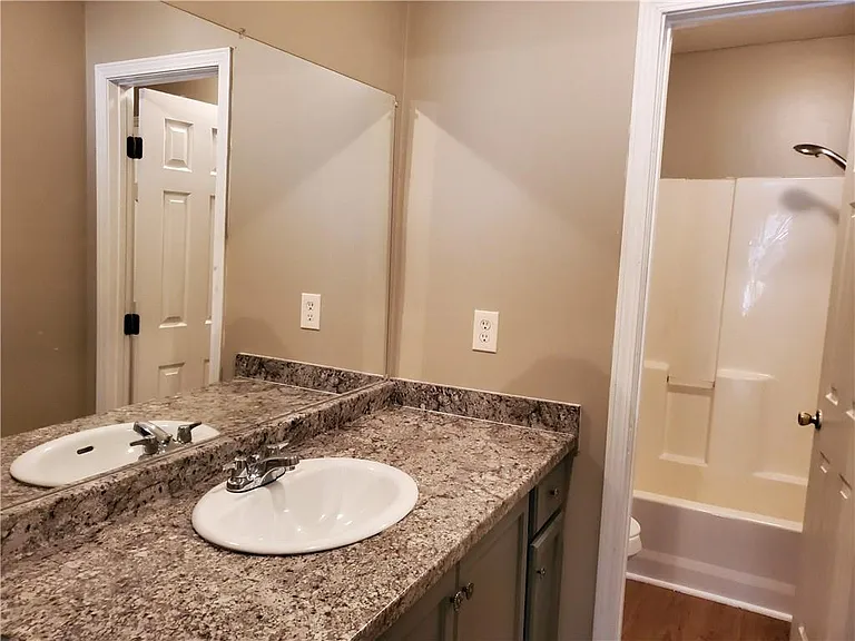 2622 Country Trce SE — Photo 26