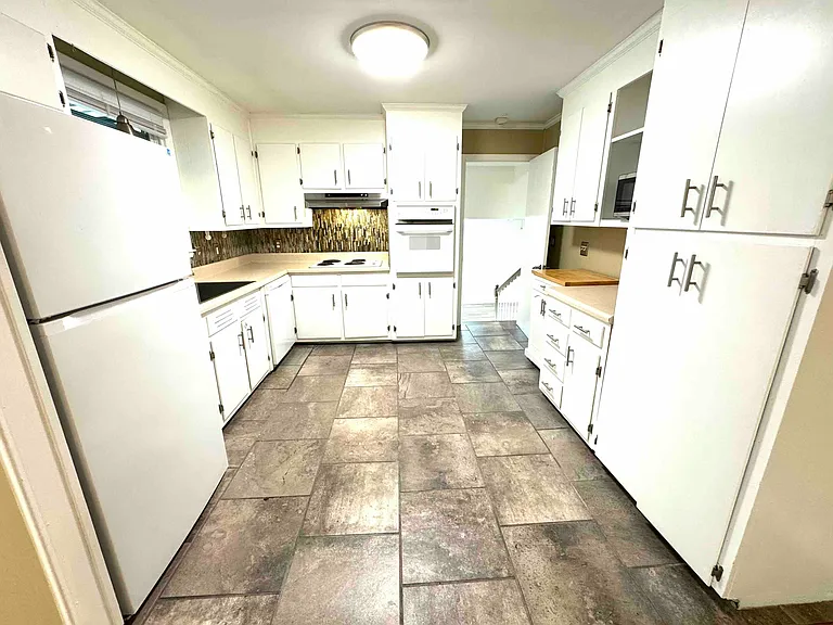 5011 Suter Dr — Photo 42