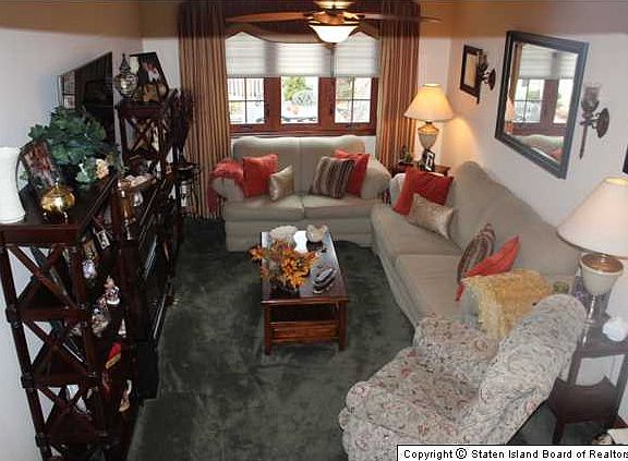 4th image of 15 Wirt Ln