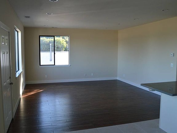 4th image of 3832 Bayshore Blvd