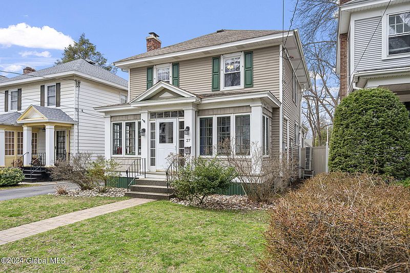 4th image of 27 Harris Avenue