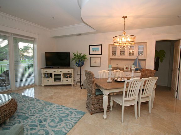 4th image of 5351 Pine Ridge Ln #5351