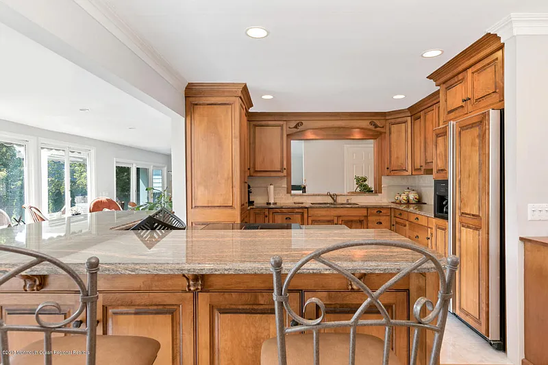 Thumbnail 15