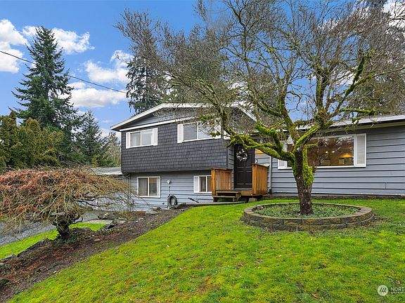 2nd image of 19712 64th Avenue NE