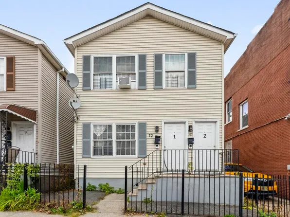 12 Bayview Avenue image 26 of 27