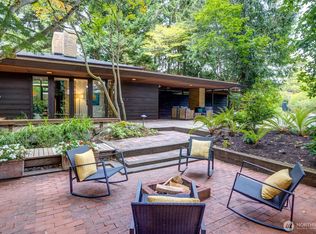 4030 NE 104th St, Seattle, WA 98125