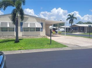 624 Sunset Ln, North Fort Myers, FL 33903