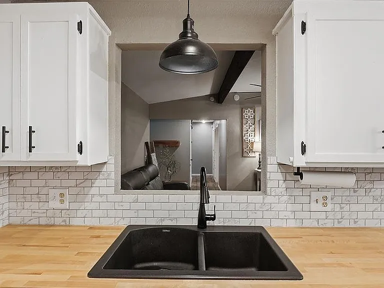 10316 Glascow Dr — Photo 9