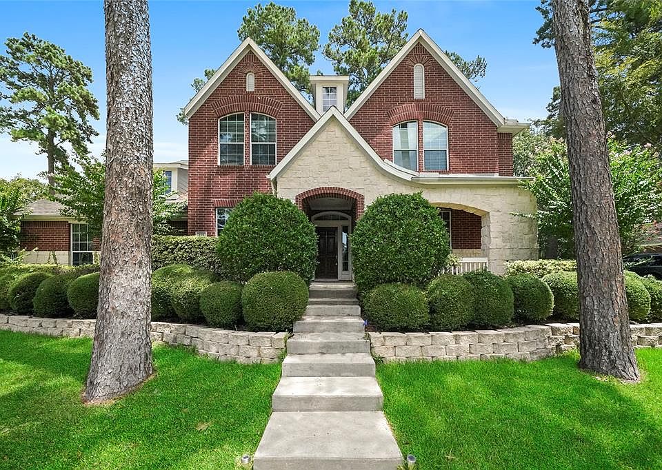 1st image of 125 Blue Hill Dr