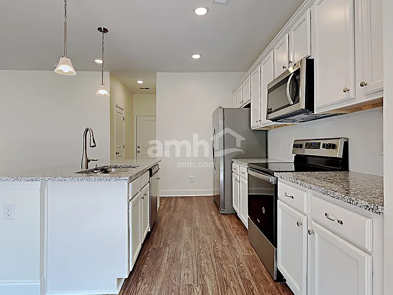 1842 Produce Ln — Photo 4