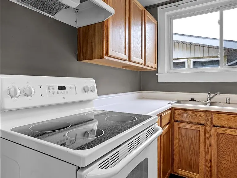 3220 Grant Ave — Photo 14