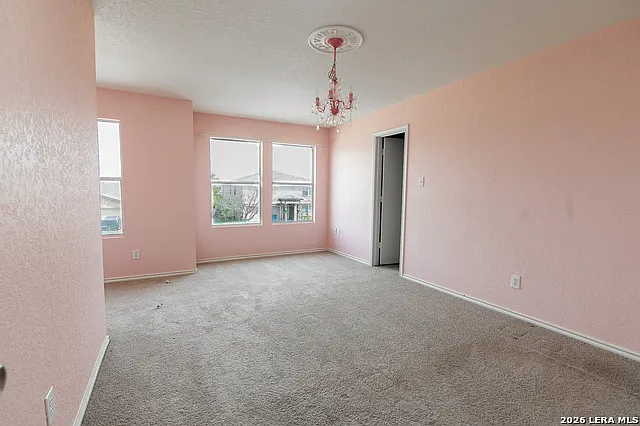 655 Northlake Dr — Photo 29