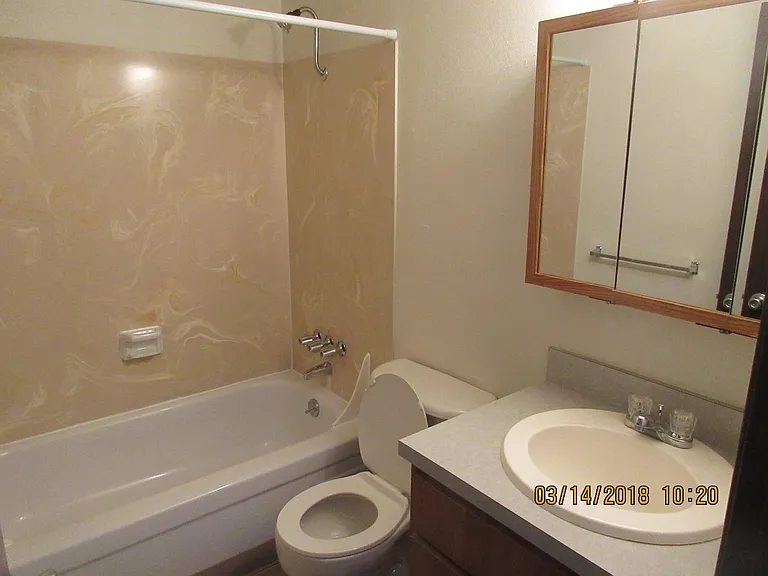 950 NW Sycamore Ave #10 — Photo 10