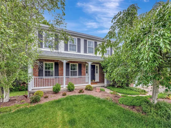 7672 Mitchell Park Dr, Cleves, OH 45002