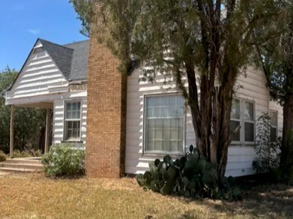 1402 Avenue K, Anson, TX 79501