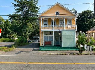 3 E Main St, Huntington, MA 01050