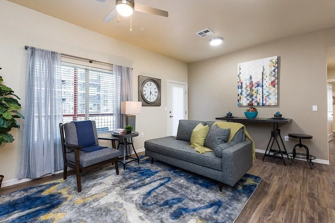 The Flats at Ridgeview — Photo 1