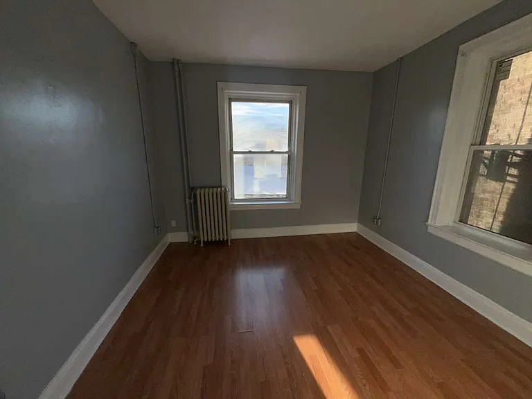401 Central Ave #24E — Photo 2