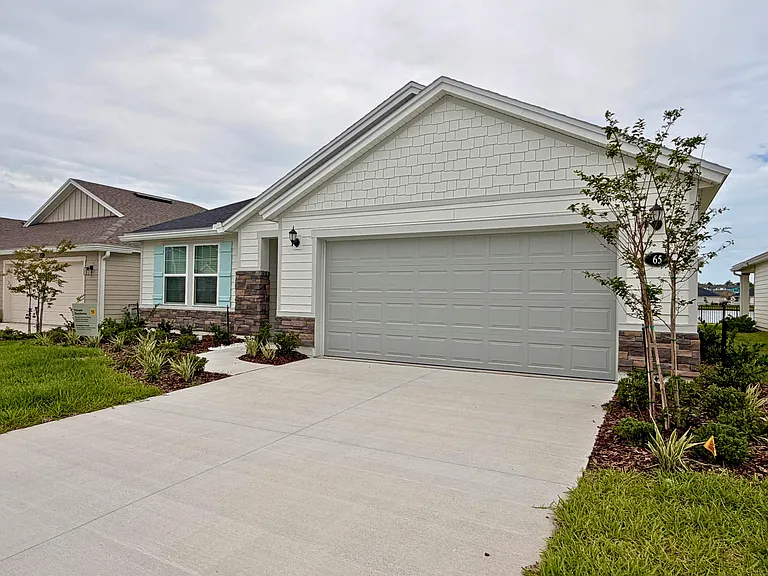 65 Signet Cir — Photo 1