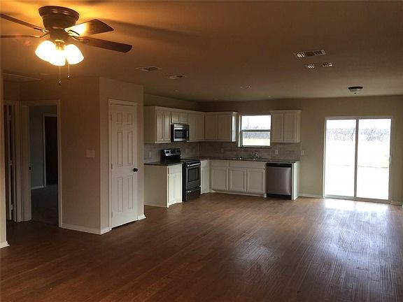 2nd image of 3307 Preston Club Dr