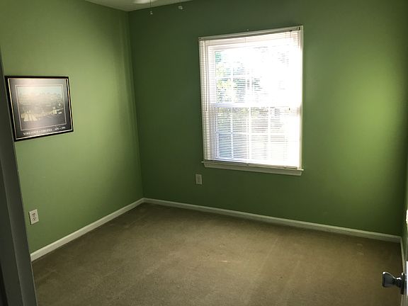 5th image of 1406 Yardley Ln