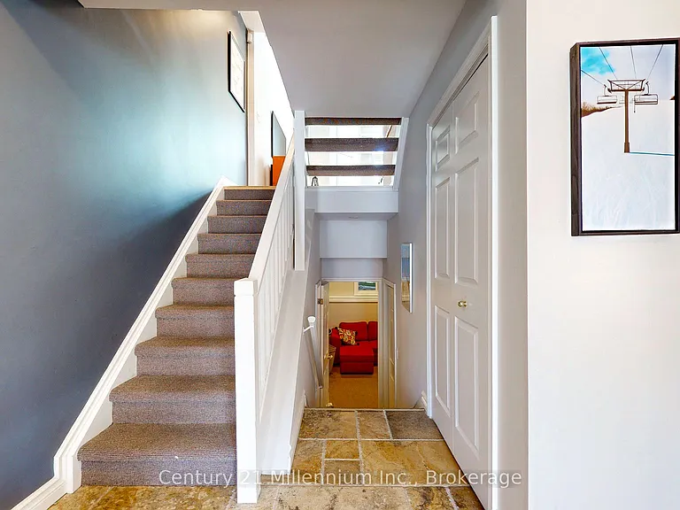 36 Lighthouse Ln E — Photo 7