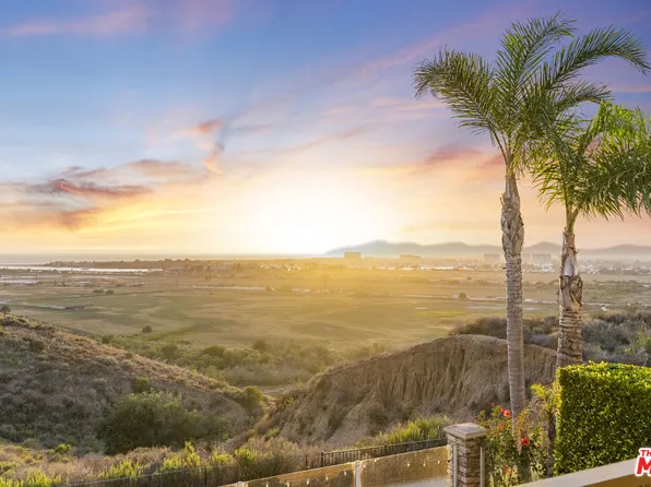 7584 Coastal View Dr, Los Angeles, CA 90045
