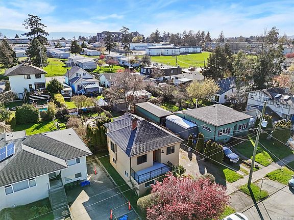 4th image of 989 Dunsmuir Rd