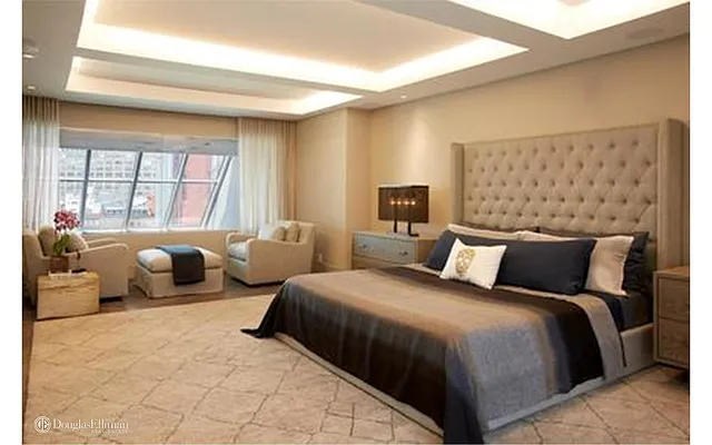 Rented by Douglas Elliman | media 8