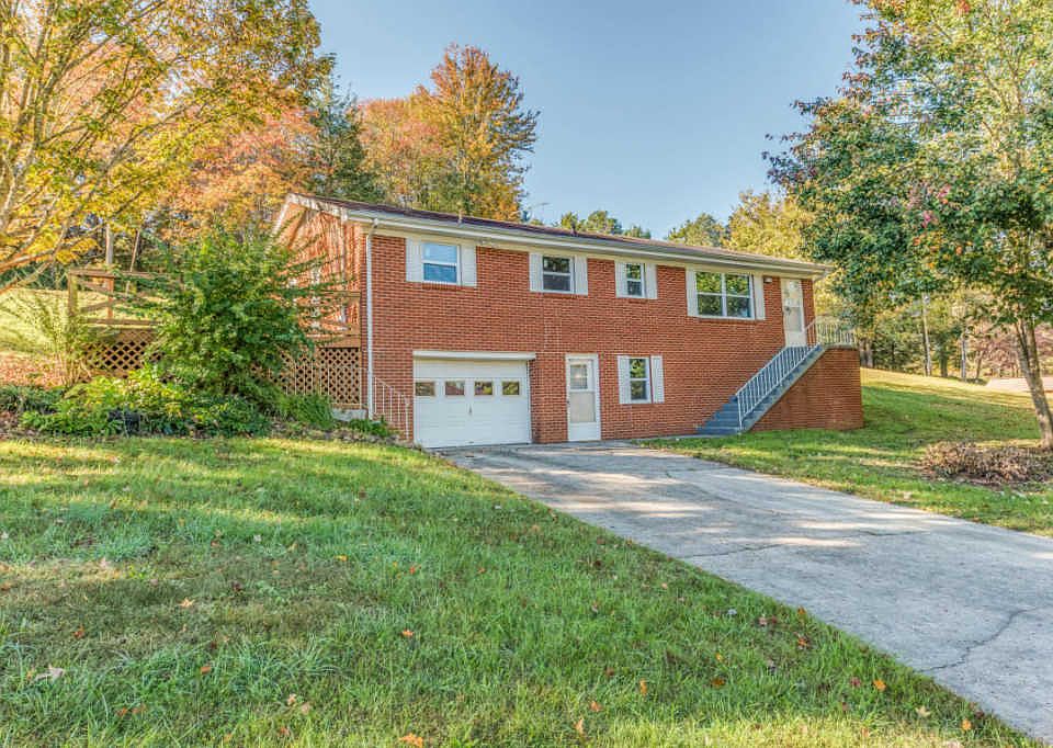 1st image of 4508 Cabbage Dr