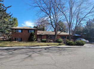 2152 Hillcrest Ln, Twin Falls, ID 83301
