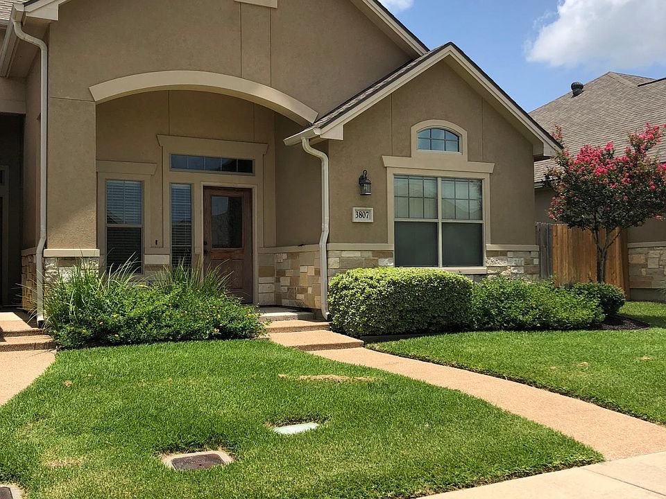 1st image of 3807 Blackhawk Ln