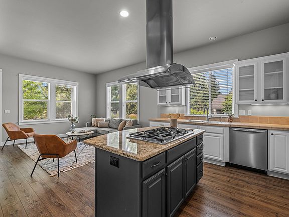 5th image of 19515 Fisher Lake Ln