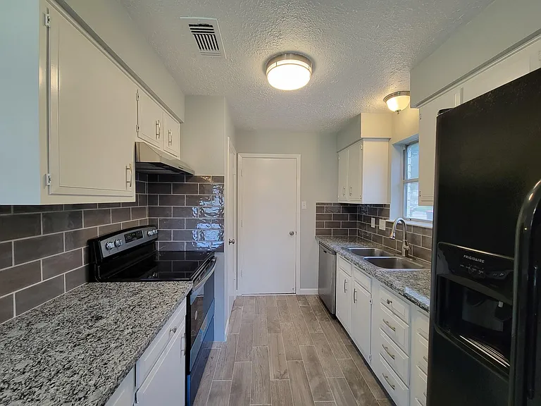 10115 Enchanted Stone Dr — Photo 7